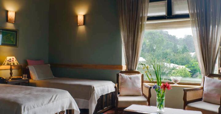 Fishermen'S Lodge - A Lake Facing Hotel Near Nainital Бхимтал Экстерьер фото