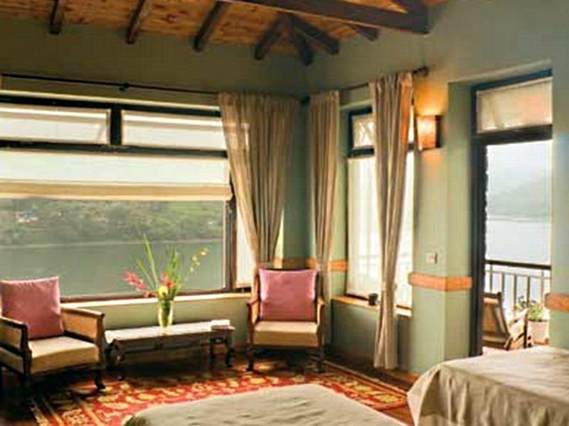 Fishermen'S Lodge - A Lake Facing Hotel Near Nainital Бхимтал Экстерьер фото